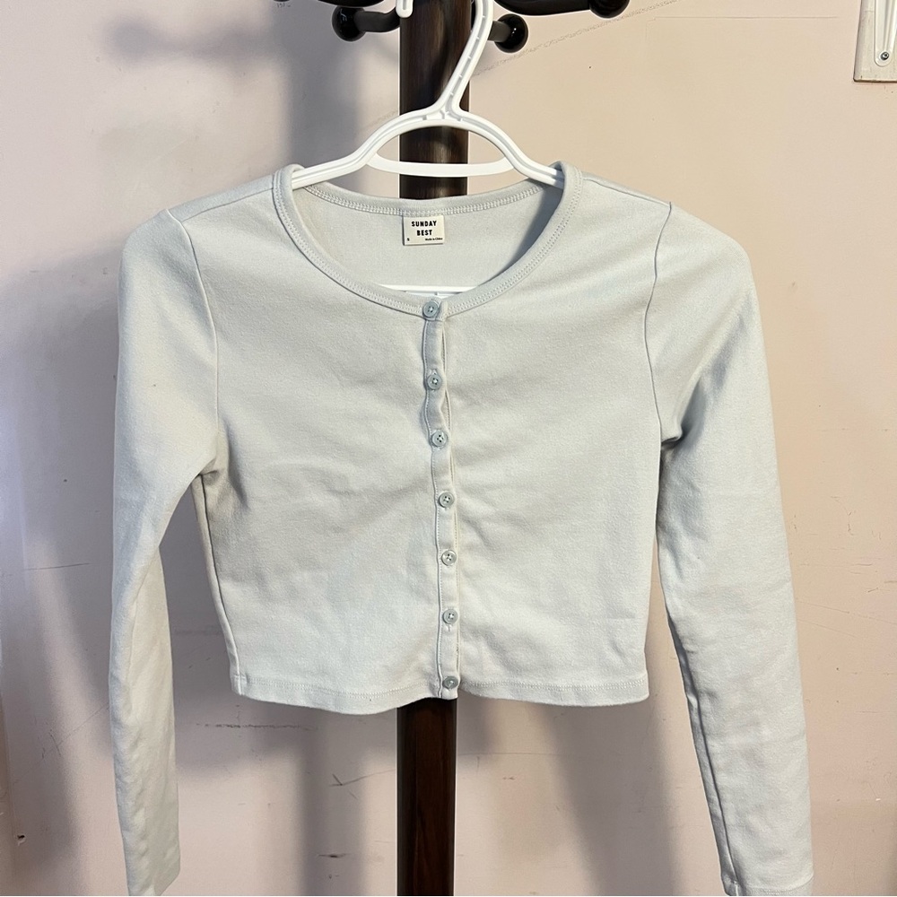 aritzia button long sleeve crop top